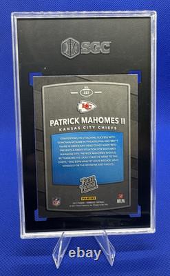 2017 Donruss Chiefs PATRICK MAHOMES Rated Rookie Card Graded SGC 8 NM/MT