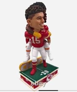 2021 KC Chiefs Piggy Back Patrick Mahomes Tyreek Hill Bobblehead In Hand