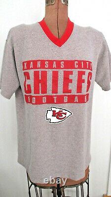 Gray Red KANSAS CITY CHIEFS FOOTBALL V-Neck Short Sleeve KNIT Shirt/Size M