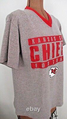 Gray Red KANSAS CITY CHIEFS FOOTBALL V-Neck Short Sleeve KNIT Shirt/Size M