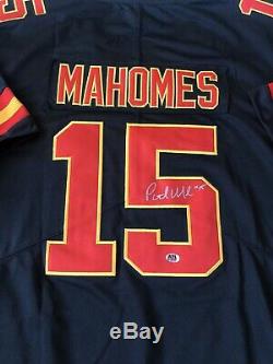 Patrick Mahomes Signed Kansas City Chiefs #15 Super Bowl LIV Nike Jersey Coa