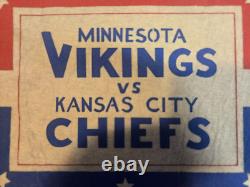 Super Bowl IV (4) Pennant Kansas City Chiefs vs Minnesota Vikings New Orleans