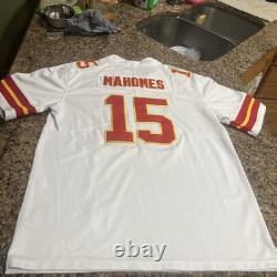 Super Bowl LIV Mahomes Jersey Size L Jersey Great Condition, Collectors Item