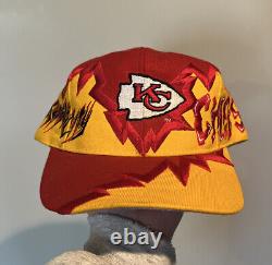 Vintage Kansas City Chiefs Jagged Edge Hat Drew Pearson Co. Snapback Cap RARE