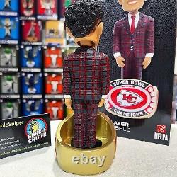 Cérémonie de remise de l'anneau du Super Bowl LVII de Patrick Mahomes des Kansas City Chiefs de la NFL en figurine.