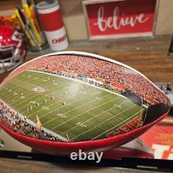 Kansas City Chiefs Commemorative Super Bowl LIV Signé par Travis Kelce Beckett