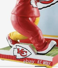 Kc Wolf Kansas City Chefs Mascot Action Pose Light Up Ball Bobblehead Foco
