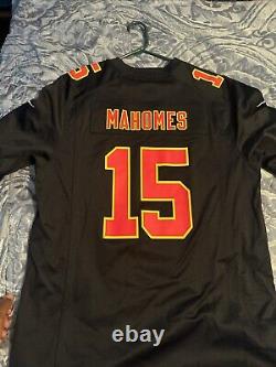 Maillot noir des Chiefs de KC Patrick Mahomes NWT #15 pour hommes avec un patch du Super Bowl S cousu.