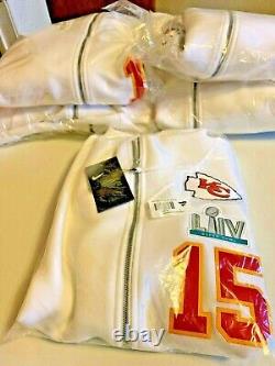 Patrick Mahomes Kansas City Chiefs Nike Super Bowl LIV Media Night Hoodie 2XL 15<br/>	 <br/>	
Traduction en français : Sweat à capuche Patrick Mahomes des Kansas City Chiefs de Nike pour la soirée médiatique du Super Bowl LIV, taille 2XL 15