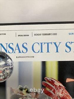 Photo du journal du Super Bowl LIV des Kansas City Chiefs encadrée en noir ! 3 février 2020