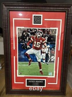 Photo encadrée sous licence de Patrick Mahomes, MVP du Super Bowl, par Fanatics
