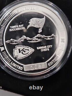 Super Bowl LV NFL 1 oz pièce de monnaie en argent à double face Buccaneers vs. Chiefs Faible tirage 2020