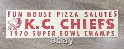 Titre en français: Rare NFL Kansas City Chiefs Vintage 1970 Super Bowl Champs Fun House Pizza!