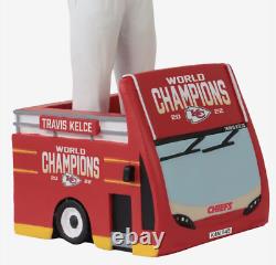Travis Kelce, les Chiefs de Kansas City, bus du défilé des champions du Super Bowl LVII - Éd. Limitée 157.