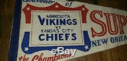 Vintage 1970 De Super Bowl Chiefs Vs. Vikings Pennant